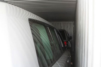 Landcruiser 200 ready to be shipped