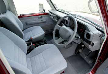 lc70 lx chassis front interior