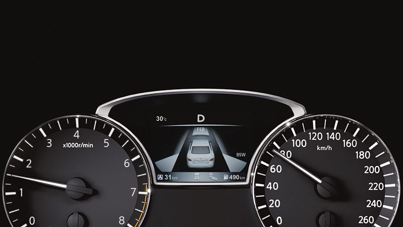 Nissan Altima driver information screen